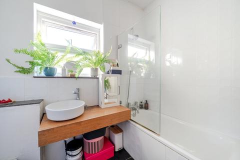 1 bedroom flat to rent, Kitchener Road, London, N17