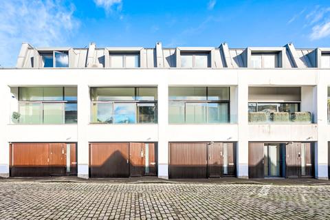 3 bedroom terraced house for sale, Shirland Mews, London W9