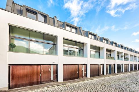 3 bedroom terraced house for sale, Shirland Mews, London W9