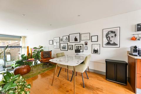3 bedroom terraced house for sale, Shirland Mews, London W9