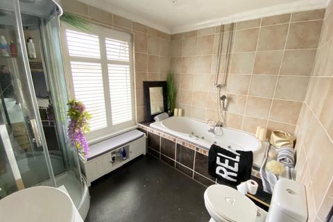 2 bedroom semi-detached house for sale, Chain Walk, Glynneath, Neath, Neath Port Talbot.