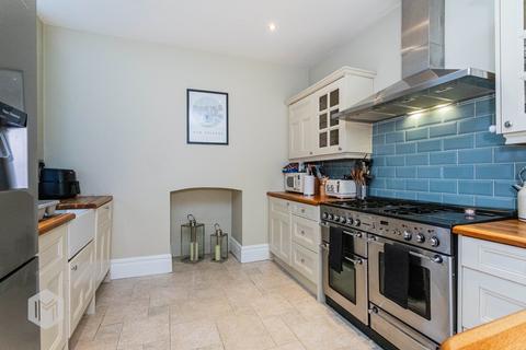 3 bedroom end of terrace house for sale, Bolton Road, Manchester M46