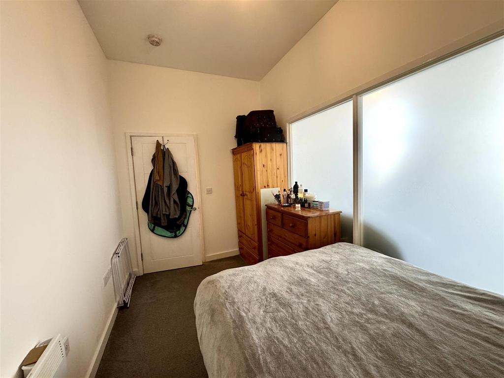Bedroom 2.jpeg