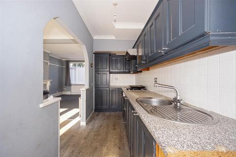 3 bedroom terraced house for sale, Victoria Avenue, Hastings