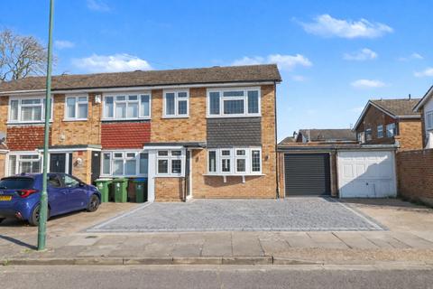 3 bedroom end of terrace house for sale, Clare Way, Bexleyheath, Kent, DA7