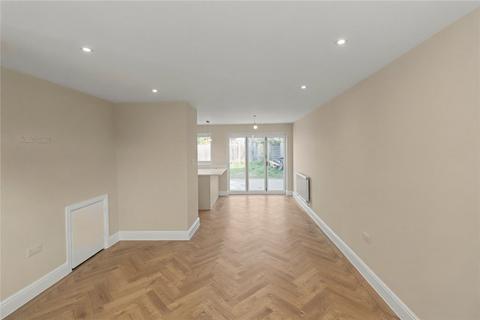 3 bedroom end of terrace house for sale, Clare Way, Bexleyheath, Kent, DA7