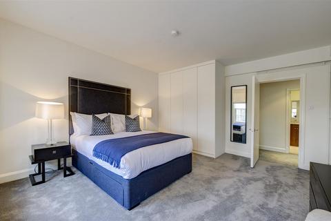 2 bedroom apartment to rent, Pelham Court, Chelsea, SW3