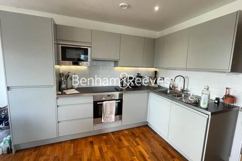 1 bedroom apartment to rent, Holman Road, London, SW11