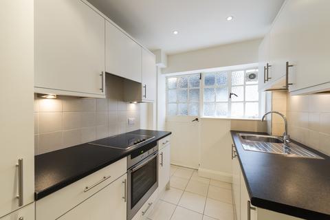2 bedroom apartment to rent, Fulham Road, London, SW3