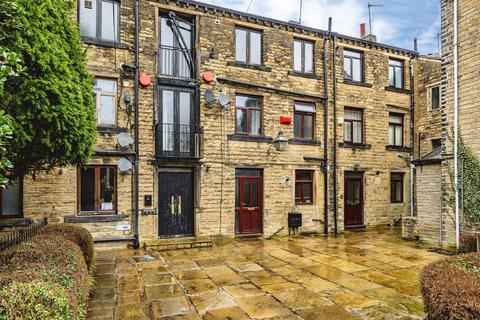 2 bedroom terraced house for sale, Penistone Road, Huddersfield HD8