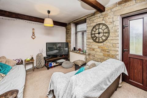 2 bedroom terraced house for sale, Penistone Road, Huddersfield HD8