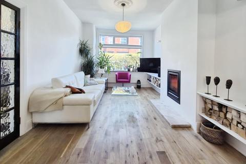 3 bedroom terraced house for sale, Longford Street, Greater Manchester M18