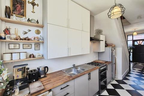 3 bedroom terraced house for sale, Longford Street, Greater Manchester M18
