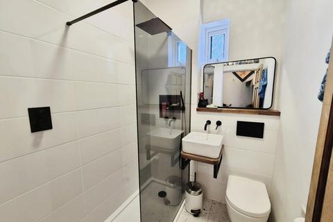 3 bedroom terraced house for sale, Longford Street, Greater Manchester M18
