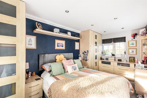 undefined, Thame Road, Haddenham, Aylesbury, Buckinghamshire, HP17