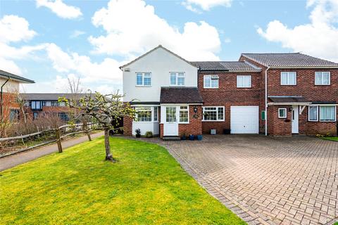 4 bedroom semi-detached house for sale, Thame Road, Haddenham, Aylesbury, Buckinghamshire, HP17
