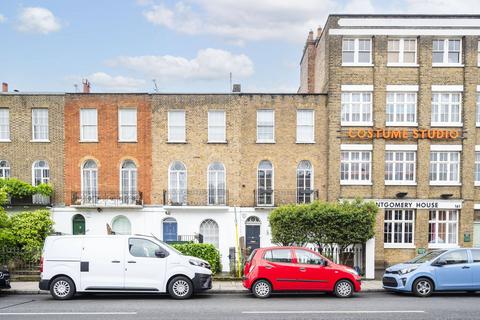 undefined, Balls Pond Road, De Beauvoir Town, London, N1
