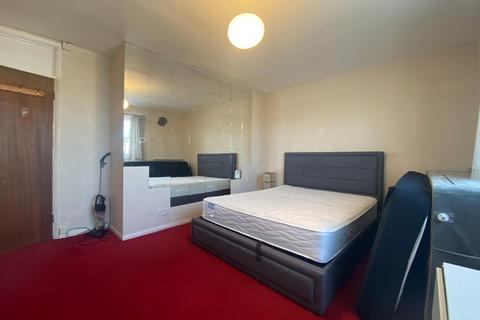 1 bedroom flat to rent, Essoldo Way, Edgware, Greater London, HA8
