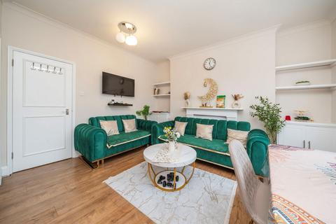 2 bedroom flat for sale, North End Road, London W14