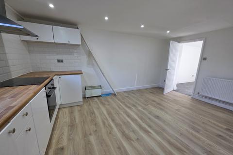 undefined, Kingshill Road, SWINDON