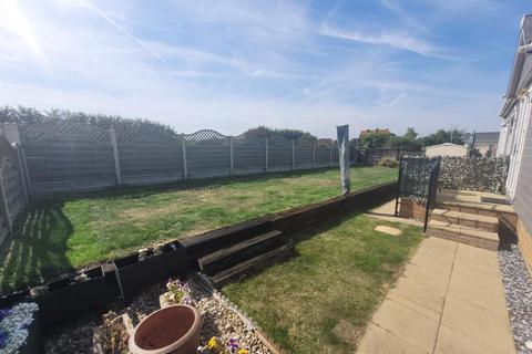 undefined, Kingsmead Park, Allhallows