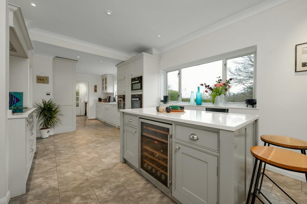 Kitchen/Breakfast Rm