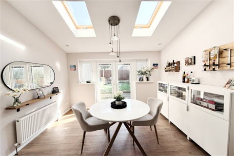 2 bedroom terraced house for sale, Ragley Close, Great Notley, Braintree, CM77