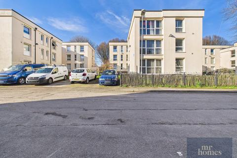 Caerau Court Road, Caerau, Cardiff, CF5