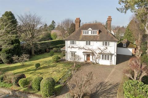 5 bedroom detached house for sale, Furze Hill, Kingswood