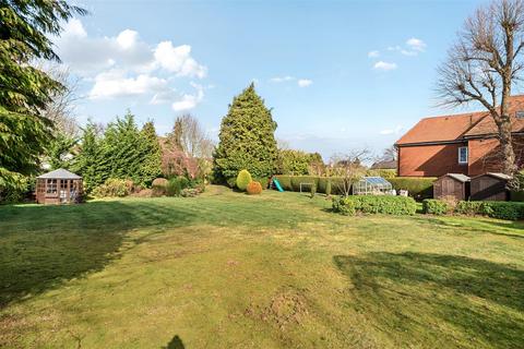 5 bedroom detached house for sale, Furze Hill, Kingswood