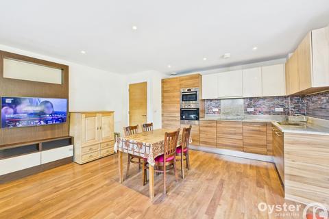 3 bedroom flat for sale, Howard Road, Stanmore, HA7