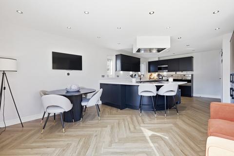 4 bedroom detached house for sale, Station Road, Billericay, CM12