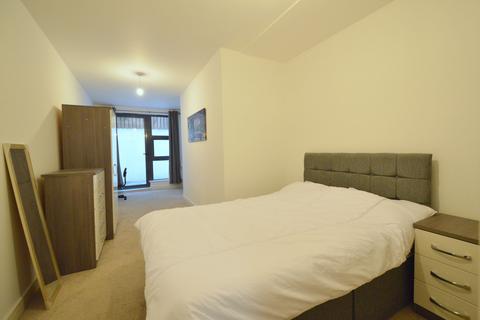 3 bedroom apartment to rent, Copenhagen Place, Carmine Wharf, E14
