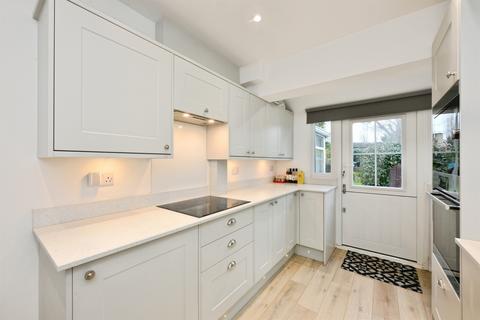 3 bedroom semi-detached house for sale, Mckenzie Road, Broxbourne