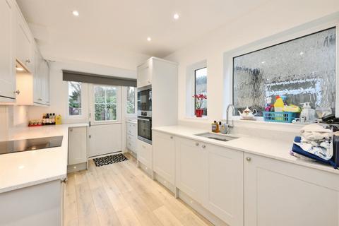 3 bedroom semi-detached house for sale, Mckenzie Road, Broxbourne
