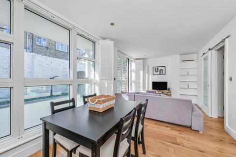 2 bedroom flat for sale, Gerards Place, London, SW4