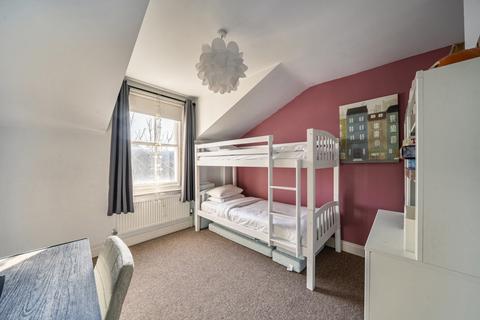 3 bedroom flat for sale, Underhill Road, East Dulwich, London, SE22