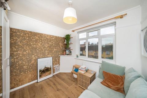 2 bedroom flat for sale, Abbots Park, London SW2