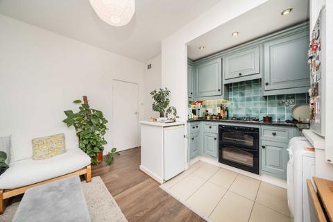 1 bedroom flat to rent, Birkbeck Road, London W3
