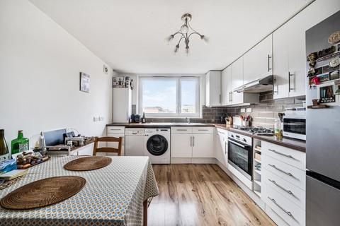 2 bedroom flat for sale, Pollitt Drive, London, NW8