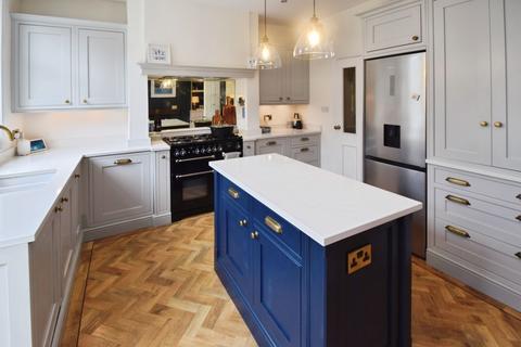 undefined, Highfield Terrace, Bradford BD18