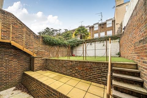 5 bedroom terraced house to rent, Shawfield Street, Chelsea, London, SW3