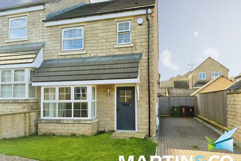 3 bedroom semi-detached house to rent, Galloway Grange, West Yorkshire LS28