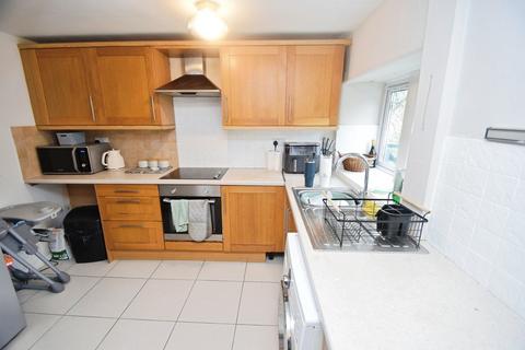 undefined, Bradford BD17