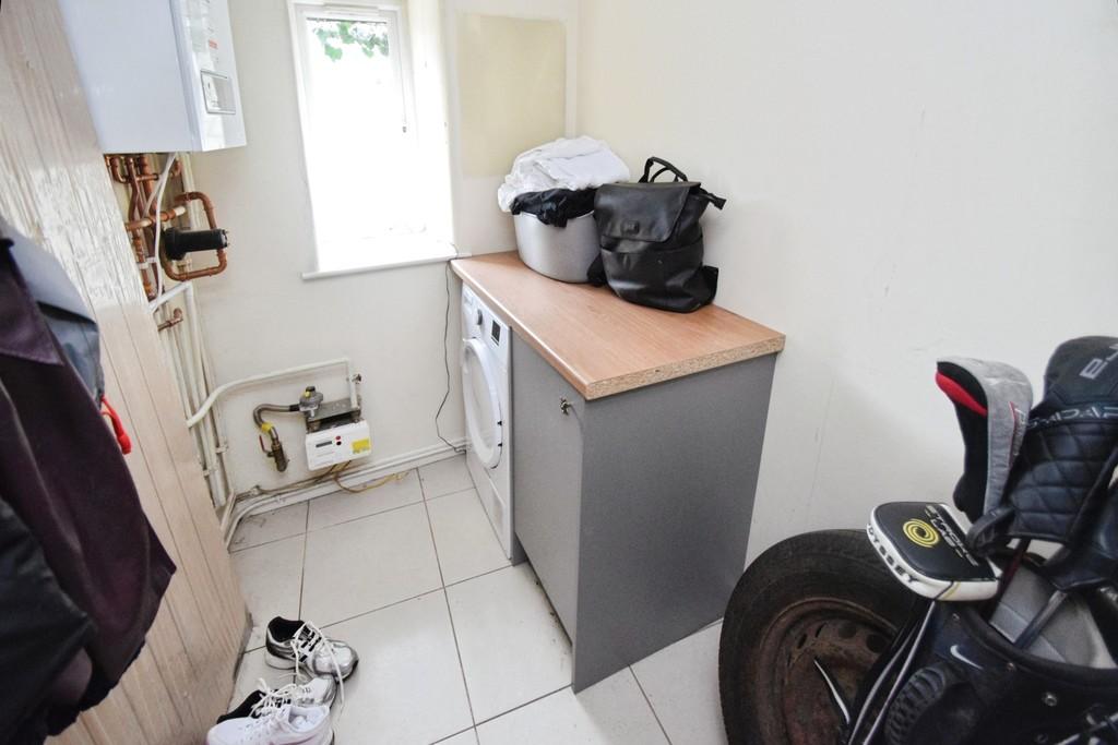 57a9acc4-Cloakroom
