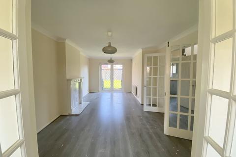 4 bedroom house to rent, Antelope Avenue, Grays, RM16