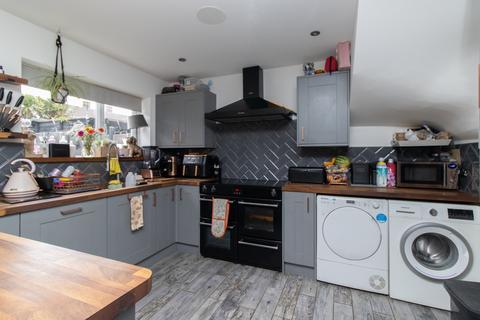 3 bedroom semi-detached house for sale, Kingston Avenue, Margate, CT9