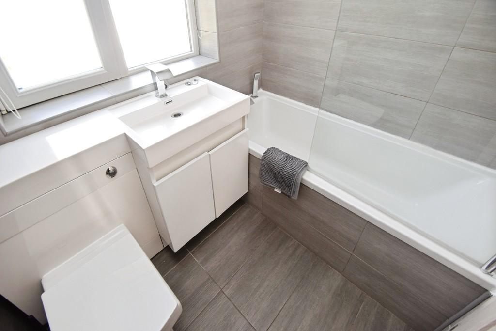 10d9bf24-Bathroom