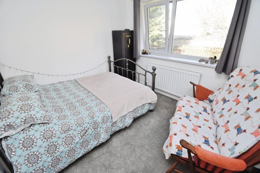 267c5c4f-Bedroom