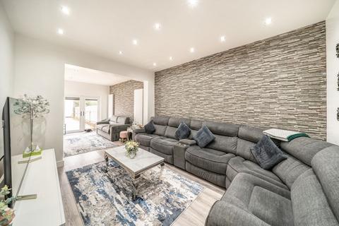 4 bedroom house for sale, Robson Avenue, London NW10